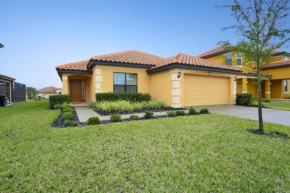 Villa with Pool in Gated 18-hole Golf Community with self-checkin after 4pm